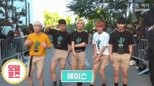 Kpop Act Normal GIF - Kpop Act Normal Bitch Please GIFs