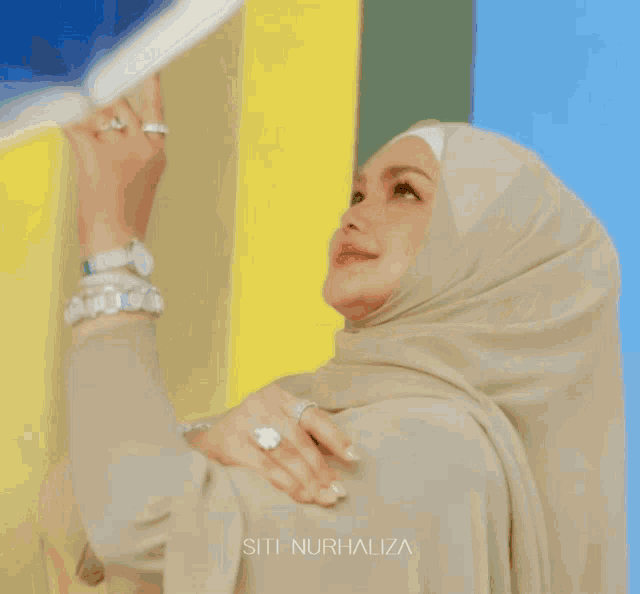 Siti Nurhaliza Siti Hijab GIF - Siti Nurhaliza Siti Hijab Swarovski GIFs