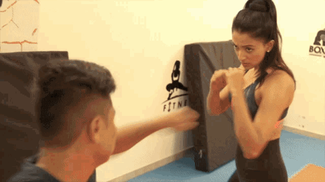 India Girl Fight GIF - India Girl Fight Punch GIFs