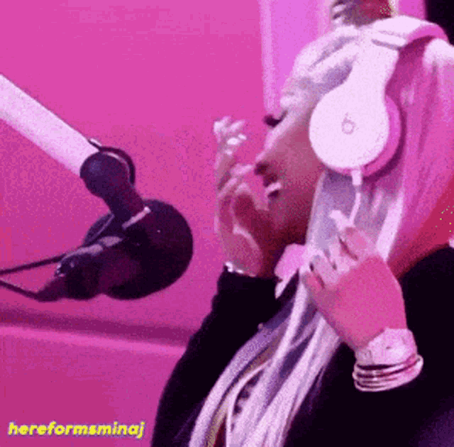 Nicki Minaj GIF - Nicki Minaj Hereformsminaj GIFs