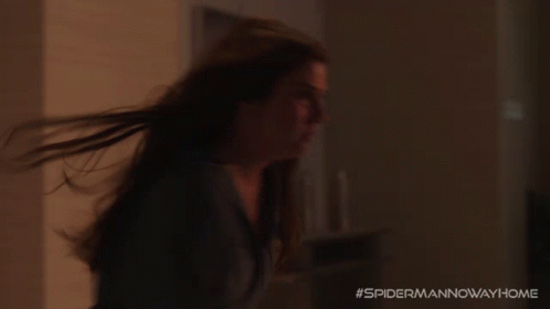 Running Aunt May GIF - Running Aunt May Marisa Tomei GIFs