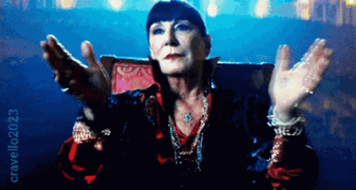 Clapping Hands Anjelica Huston GIF - Clapping Hands Anjelica Huston The Director GIFs