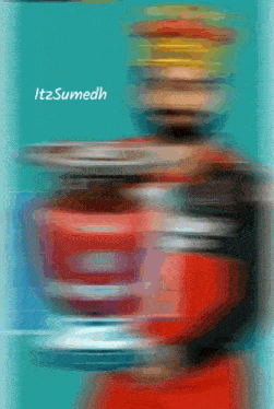 a blurry picture of a person with the words itzsumedh on the bottom right