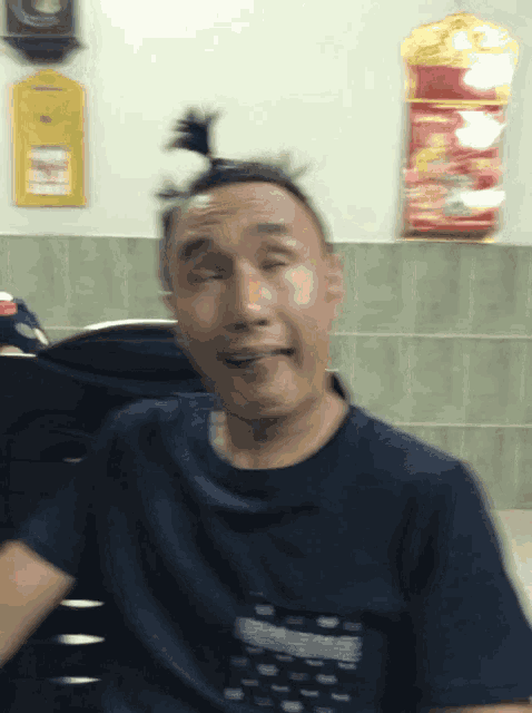 Ngoc Crazy Lèlưỡi GIF