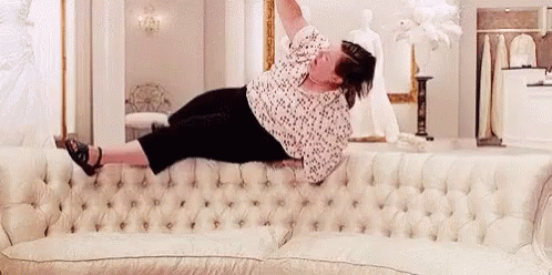 Couch Melissa Mccarthy GIF - Couch Melissa Mccarthy GIFs