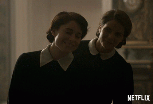Smiling The Crown GIF - Smiling The Crown Stare GIFs