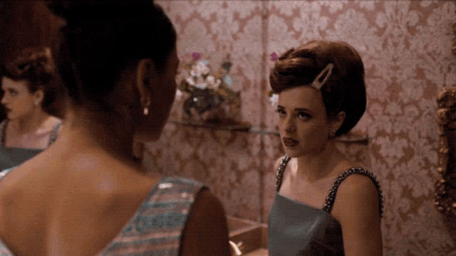 Vc Andrews Friends GIF - Vc Andrews Friends All That Glitters GIFs