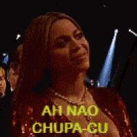 a woman says ah nao chupa cu in a dark room