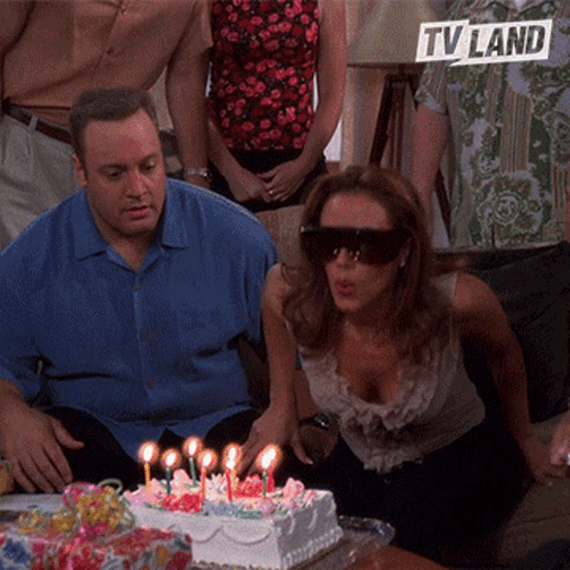 Blow Out Birthday Candles Help Blow Out Candles GIF - Blow Out Birthday Candles Help Blow Out Candles Applause GIFs