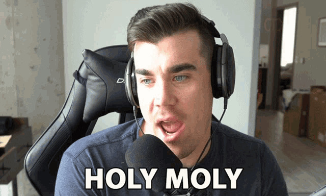 Holy Moly Holy GIF - Holy Moly Holy Shookt GIFs