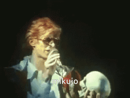 Mikujo David Bowie GIF - Mikujo David Bowie GIFs