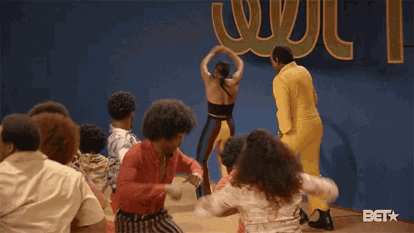 Dancing Dance Moves GIF - Dancing Dance Moves Round And Round GIFs
