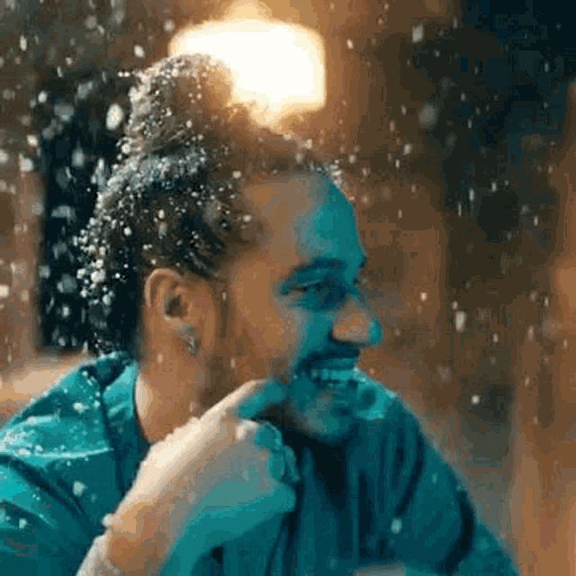 Russ Russell Snow GIF - Russ Russell Snow Smile GIFs
