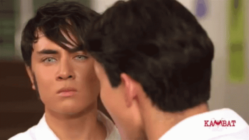 Hnk Scare GIF - Hnk Scare Edward Barber GIFs