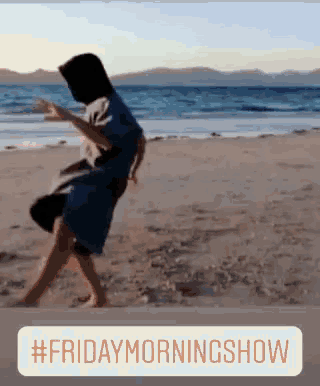 Friday Morning Show Beach GIF - Friday Morning Show Beach Funny GIFs