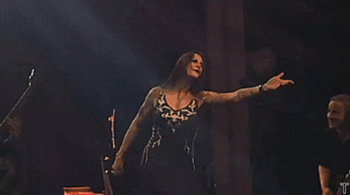 Floor Jansen Nightwish GIF - Floor Jansen Nightwish Emppu Vuorinen GIFs