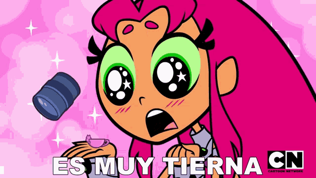 a cartoon of a girl with big green eyes and the words es muy tierna cn