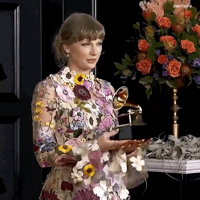 Taylor Swift Taylor Swift Grammys GIF - Taylor Swift Taylor Swift Grammys Grammys GIFs