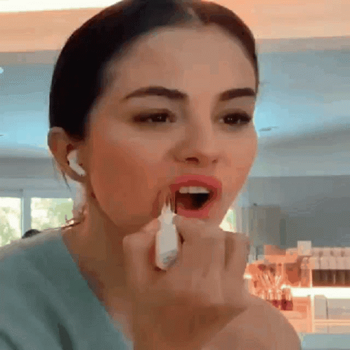 Selena Gomez Rare Beauty GIF - Selena Gomez Rare Beauty Lipstick GIFs