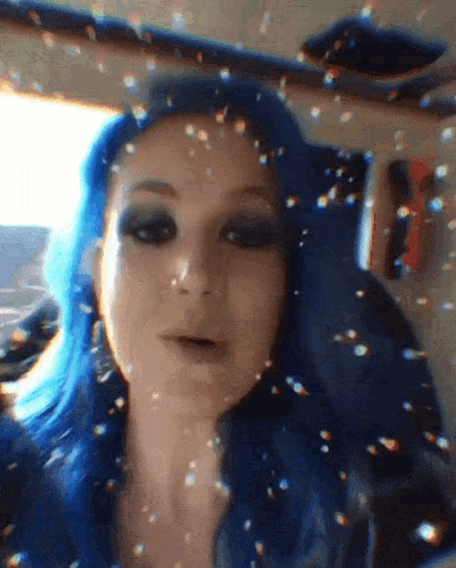 Alissa White Gluz Blue Hair GIF - Alissa White Gluz Blue Hair Metal Girl GIFs
