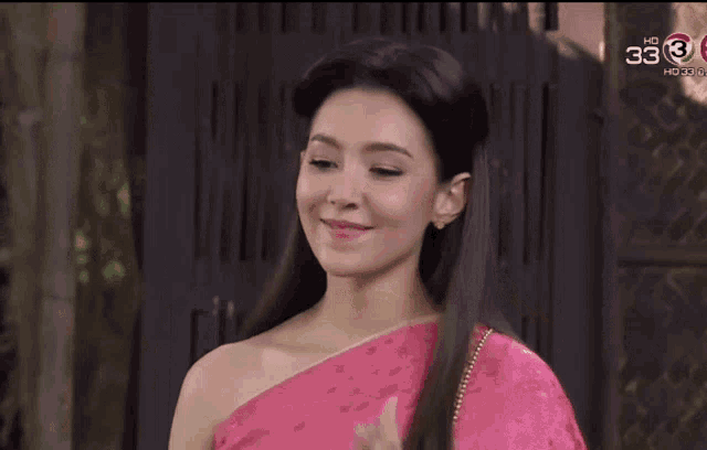 เบลล่าราณี Ranee Campen GIF