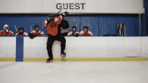 Hockey Player Falling On Ice GIF - Hockey Falling On Ice Hockey Fail GIFs