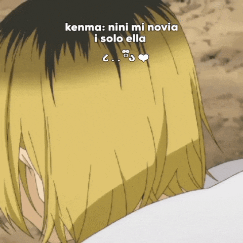 a close up of a person 's face with the words kenma nini mi novia i solo ella