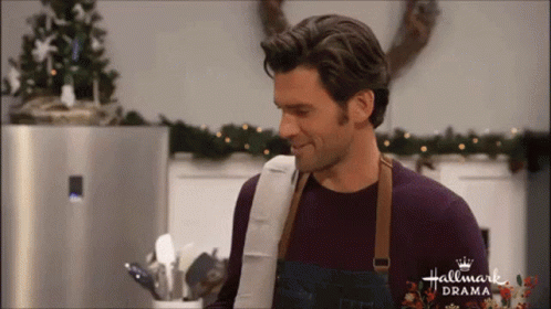 Chirstmas Cookie Matchup Hearties GIF - Chirstmas Cookie Matchup Hearties Cooking GIFs