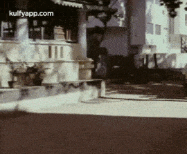 Chandra Mohan Entering Home Funny.Gif GIF - Chandra Mohan Entering Home Funny Chandra Mohan Rajendra Prasad GIFs