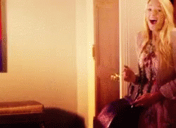 Gossip Girl Excited GIF - Gossip Girl Excited Happy GIFs