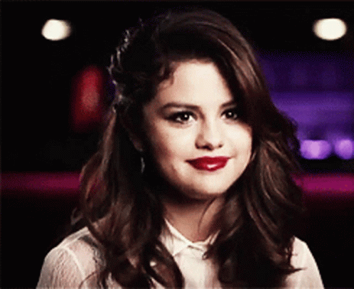 Selena Gomez Laughing GIF - Selena Gomez Laughing Smiling GIFs