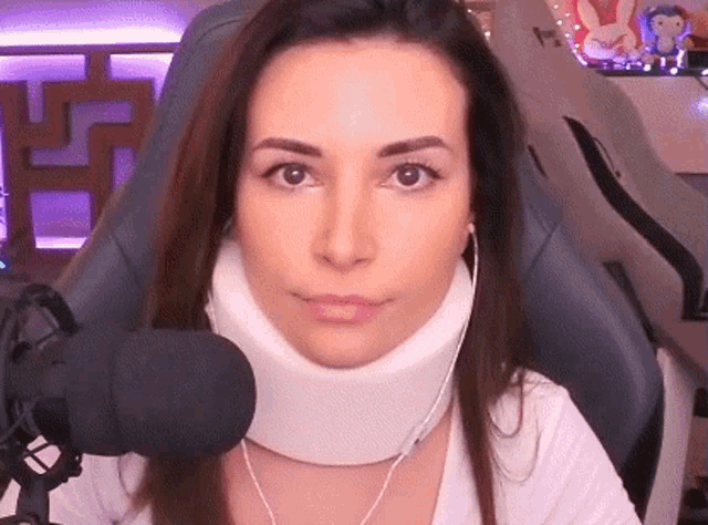 Alinity Just A Game Bro GIF - Alinity Just A Game Bro Side Eye GIFs