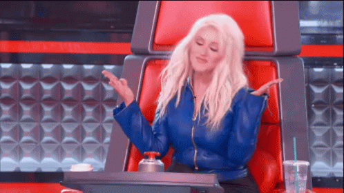Ehhh GIF - Shoulder Dance Christina Aguilera GIFs