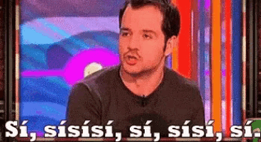 a pixelated image of a man talking with the words si , sisi , si , sisi , si .