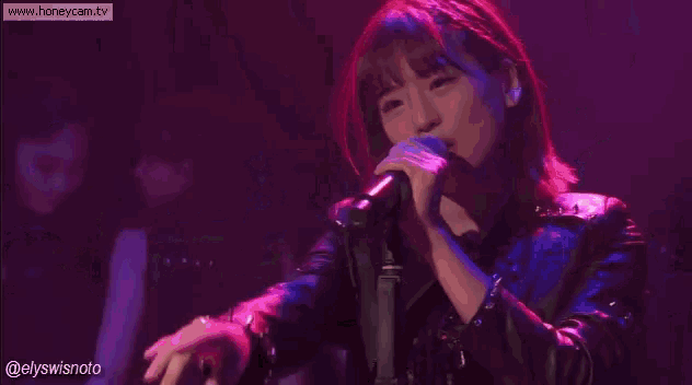 Haruka Jkt48 GIF - Haruka Jkt48 Menyanyi GIFs