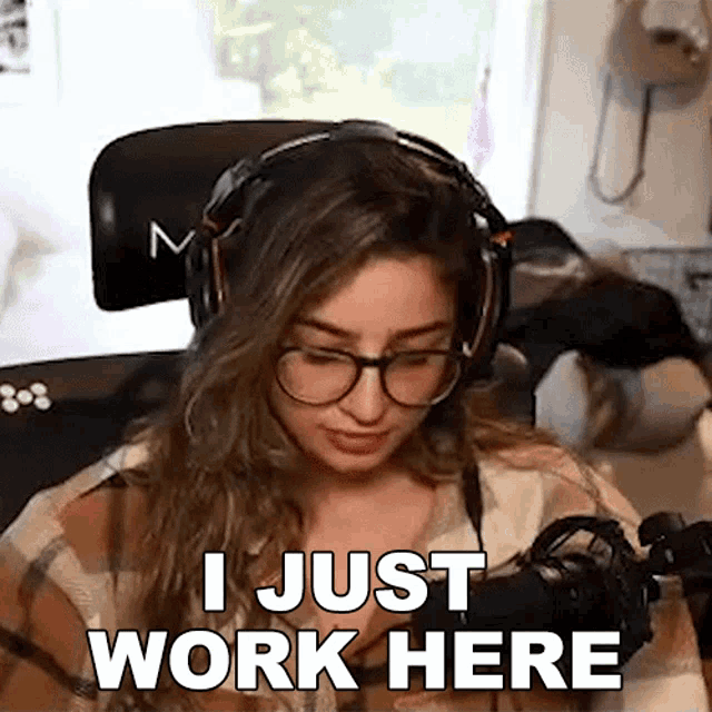 I Just Work Here Melissa GIF - I Just Work Here Melissa Nufo GIFs