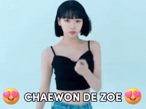 a woman in a black crop top with the name chaewon de zoe