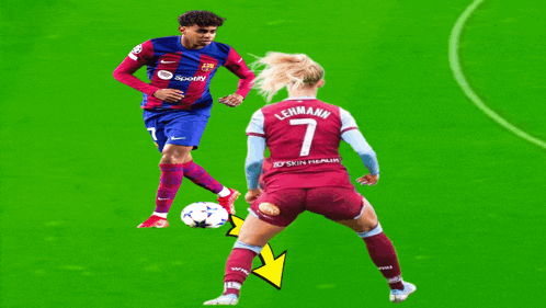 a soccer player with the number 7 on the back of their jersey