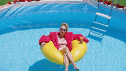 You Need To Calm Down Taylor Swift GIF - You Need To Calm Down Taylor Swift Lover Album GIFs