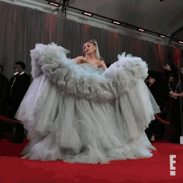 Ariana Grande Slow Motion GIF - Ariana Grande Slow Motion Big Dress GIFs
