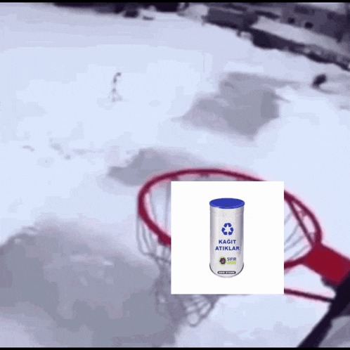 a picture of a basketball hoop and a can that says ' nakit atklar ' on it