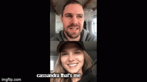 Cassandra Jean Amell Thats Me GIF - Cassandra Jean Amell Thats Me Couple GIFs