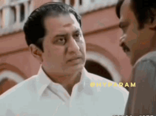 Shivaji The Boss Kyu Hila Dala Na GIF - Shivaji The Boss Kyu Hila Dala Na Rajnikanth Reaction Meme GIFs