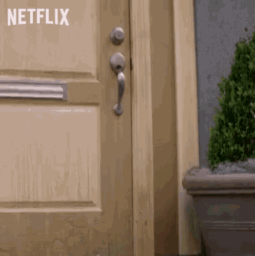 Please Open Try To Open Door GIF - Please Open Try To Open Door Wagging Tail GIFs