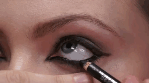Makeup Makeup GIF - Makeup Eyeliner Smokey Eye GIFs