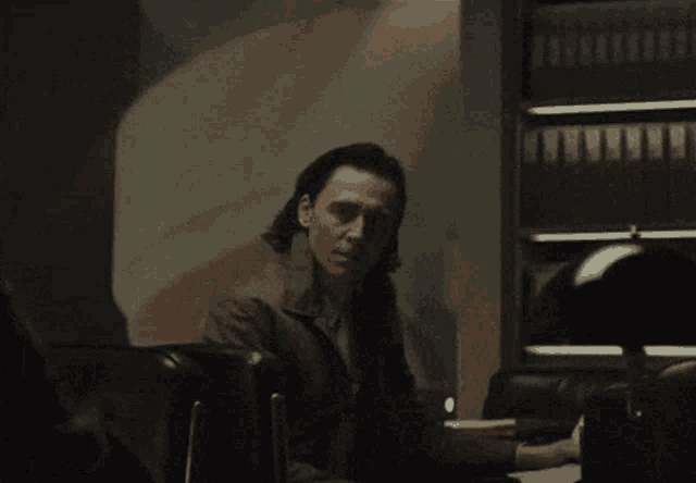 Loki Loki Laufeyson GIF - Loki Loki Laufeyson Loki Odinson GIFs