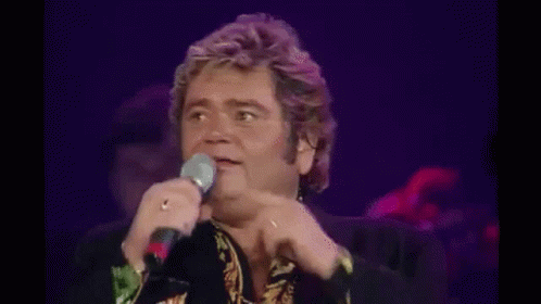 Andréhazes Over There GIF - Andréhazes Over There Pointing GIFs