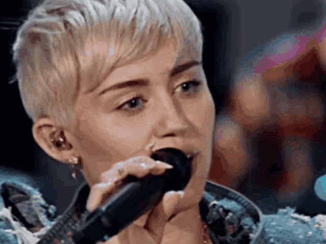 Miley Cyrus Cyrussgifs GIF - Miley Cyrus Cyrussgifs Miley Smile GIFs