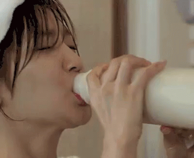喝奶 美女 GIF - Drink Milk Beauty GIFs