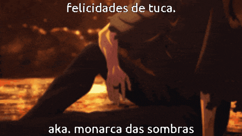 a picture of a man with the words " felicidades de tuca aka monarca das sombras " below him